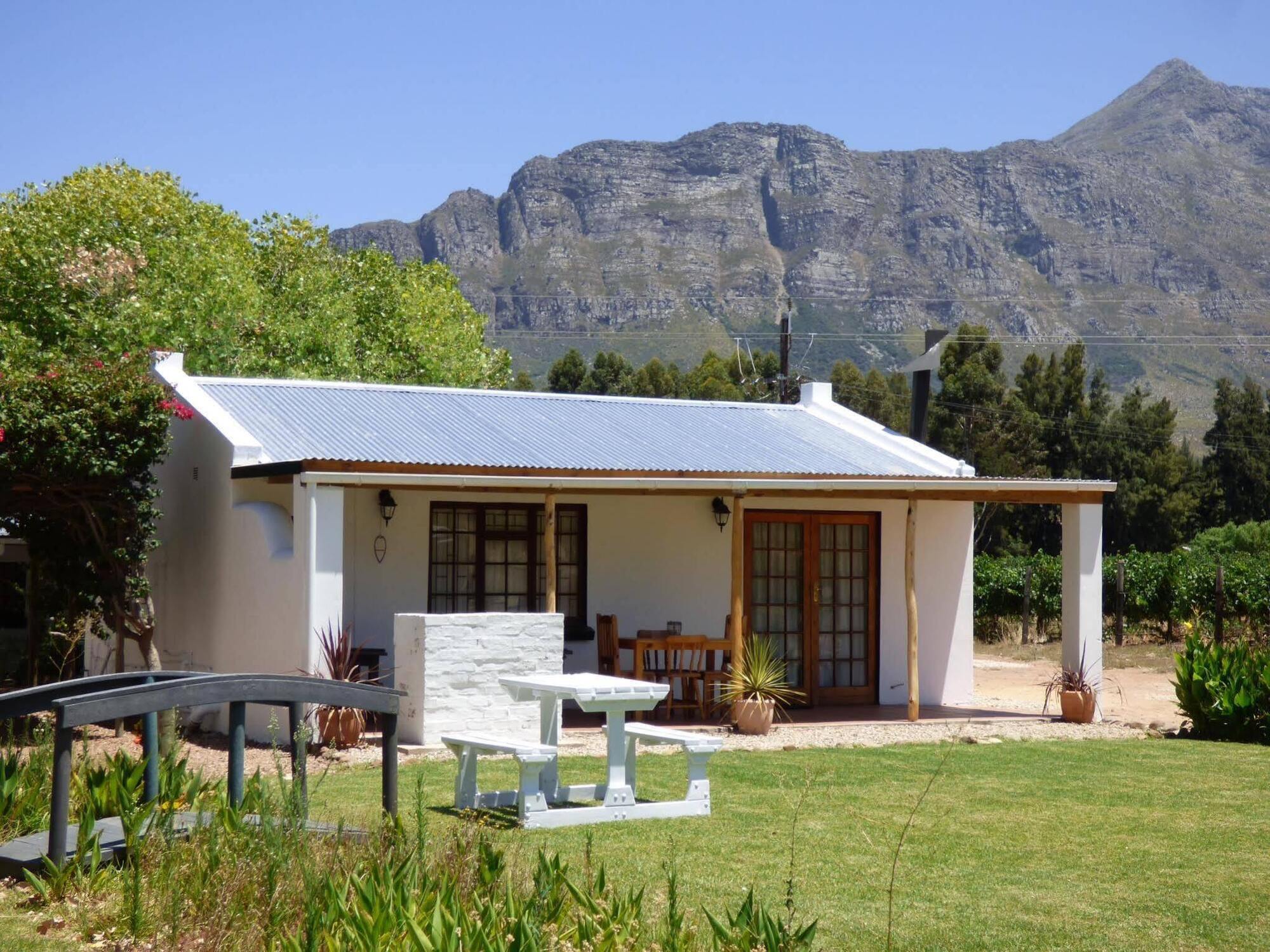 Vindoux Tree House Guest Farm & Spa Tulbagh Exterior foto